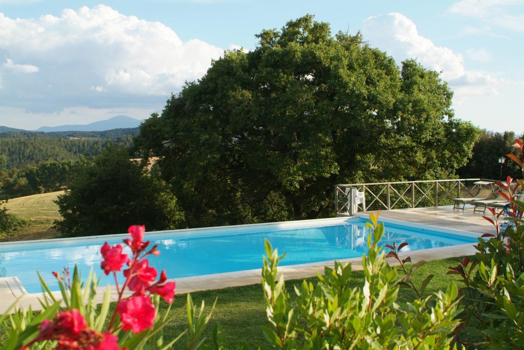 Agriturismo Podere Alberese Asciano Exterior photo