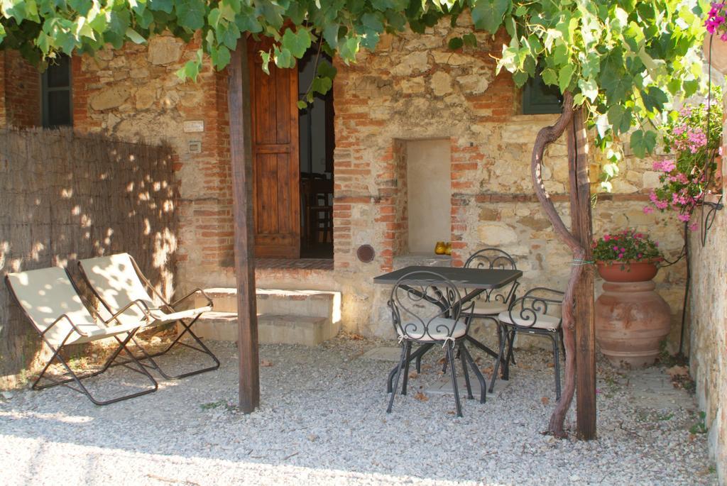 Agriturismo Podere Alberese Guest House Asciano Room photo