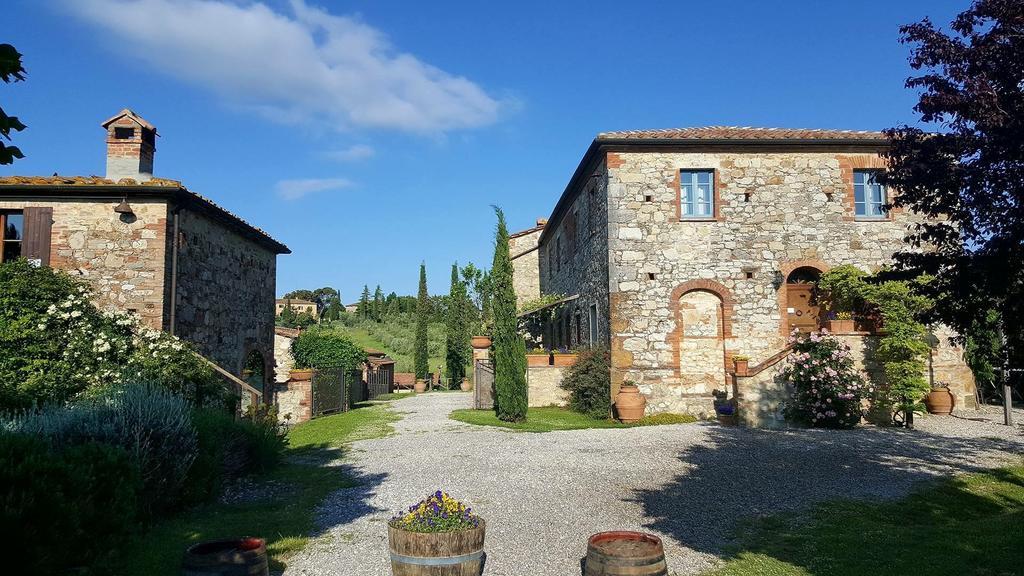 Agriturismo Podere Alberese Asciano Exterior photo