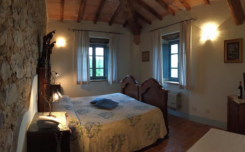 Agriturismo Podere Alberese Asciano Exterior photo