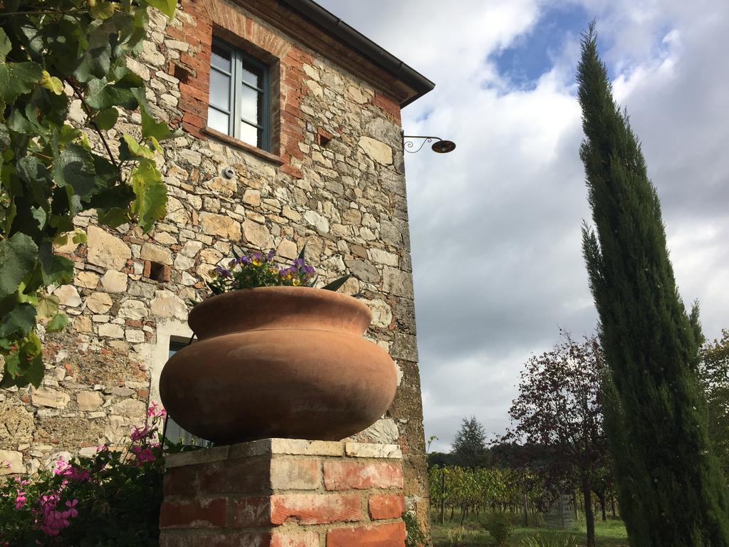 Agriturismo Podere Alberese Asciano Exterior photo