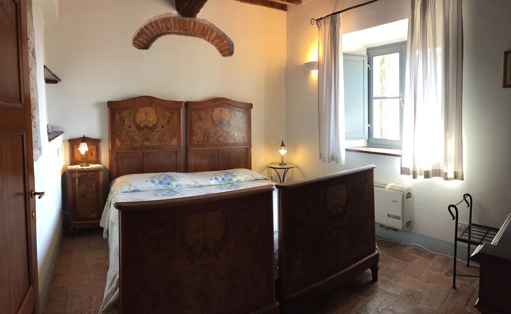 Agriturismo Podere Alberese Asciano Exterior photo